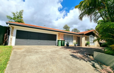Beautiful modern 4 bedroom house for rent. PLEASE REGISTER FOR ALL INSPECTIONS AT rentals.southport@multidynamic.com.au