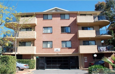  Available for Rent !
Minutes away to Everything !!

3/22 BLAXCELL STREET, GRANVILLE NSW 2142