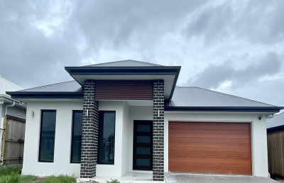 An New Equisite, contemporary 4-bedroom house for rent, coming soon! 
PLEASE REGISTER FOR ALL INSPECTIONS AT rentals.southport@multidynamic.com.au