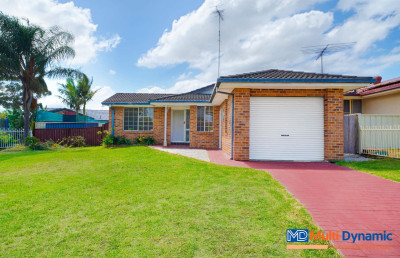 Perfect single storey home close to train station, school and shopping mall.