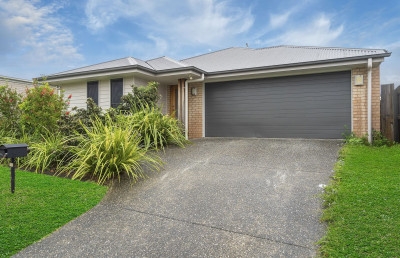 Stunning Home in Pimpama Village Estate For Rent. PLEASE REGISTER FOR ALL INSPECTIONS AT : rentals.southport@multidynamic.com.au