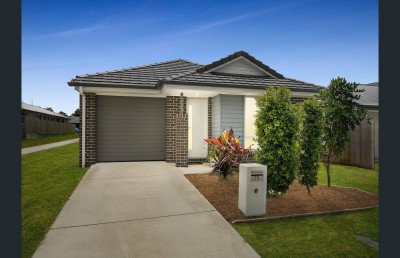 Stylish and Spacious Family Haven in Burpengary on market for Lease