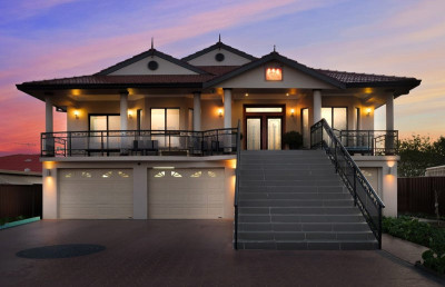 Luxurious Grand Home, Sure To Meet Grand Expectations!