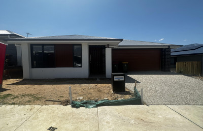 Welcome to Your Perfect Rental Home! PLEASE REGISTER FOR ALL INSPECTIONS AT : rentals.southport@multidynamic.com.au