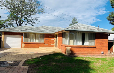 Charming Three-Bedroom Home with Generous Spaces 