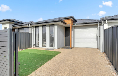 A Sophisticated and Elegant Family Home in a Perfectly Connected Location.