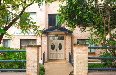 Unbeatable Location | Contemporary 2-Bedroom Living in Central Auburn