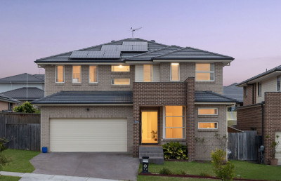 Walk to Ed.Square & Train Station - Perfectly Positioned Family Home