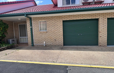 Beautiful Gated Townhouse for Rent in Heart of Southport