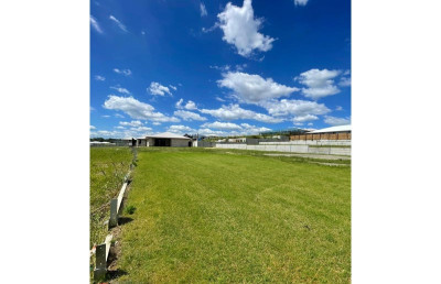 Exceptional Land Opportunity in Hayfield Estate, Ripley