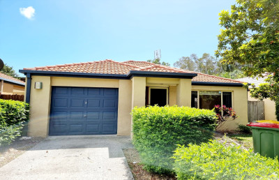 Centrally Located 3 bedroom Unit available For Rent!