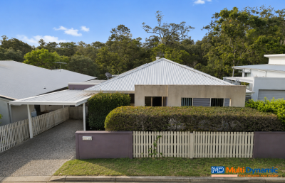 Modern Family Living in the Heart of Springfield Lakes.