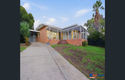 4 Bed 2 Bath home in Parahills. 