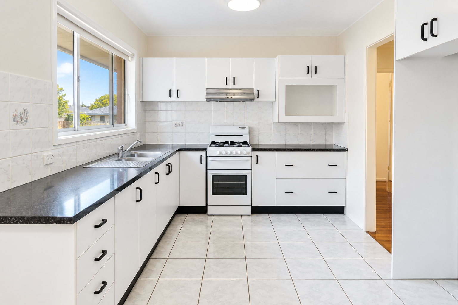27 Matthews Square, photo 2