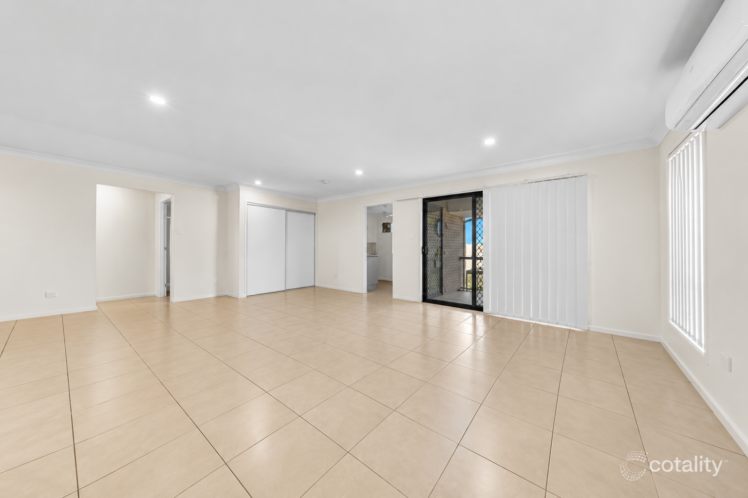 6 Mieka Crescent, photo 4